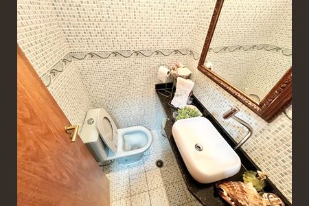 Apartamento para alugar com 140m², 4 quartos e 2 vagas Apartamento para alugar com 140m², 4 quartos e 2 vagasLavabo