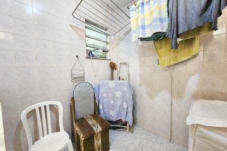 Casa de condomínio à venda com 160m², 3 quartos e 1 vaga Casa de condomínio à venda com 160m², 3 quartos e 1 vagaÁrea de Serviço