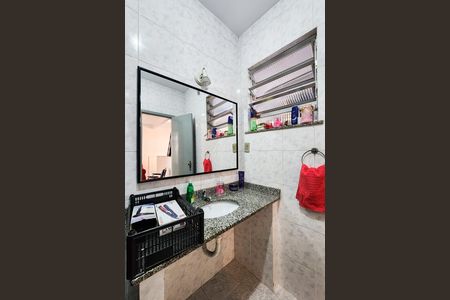 Casa de condomínio à venda com 160m², 3 quartos e 1 vaga Casa de condomínio à venda com 160m², 3 quartos e 1 vagaBanheiro 2