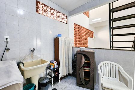 Casa de condomínio à venda com 160m², 3 quartos e 1 vaga Casa de condomínio à venda com 160m², 3 quartos e 1 vagaÁrea de Serviço