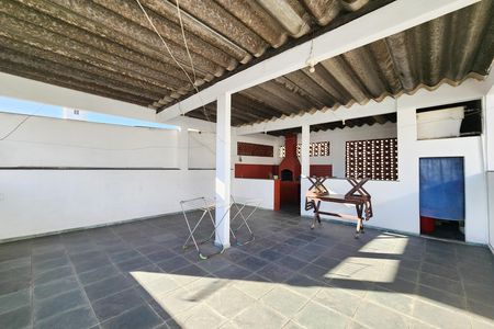 Casa de condomínio à venda com 160m², 3 quartos e 1 vaga Casa de condomínio à venda com 160m², 3 quartos e 1 vagaÁrea