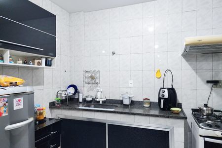 Casa de condomínio à venda com 160m², 3 quartos e 1 vaga Casa de condomínio à venda com 160m², 3 quartos e 1 vagaCozinha