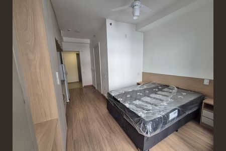 Sala / Quarto de kitnet/studio à venda com 1 quarto, 24m² em Tatuapé, São Paulo