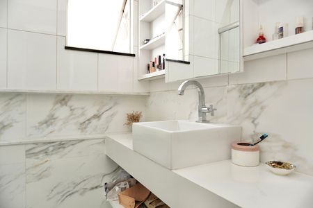 Apartamento à venda com 93m², 3 quartos e 2 vagas Apartamento à venda com 93m², 3 quartos e 2 vagasSuíte - banheiro