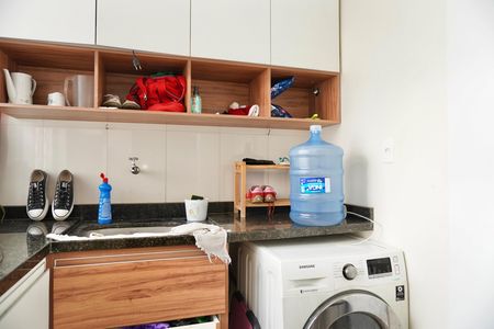 Apartamento à venda com 93m², 3 quartos e 2 vagas Apartamento à venda com 93m², 3 quartos e 2 vagasÁrea de Serviço