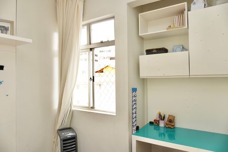 Apartamento à venda com 93m², 3 quartos e 2 vagas Apartamento à venda com 93m², 3 quartos e 2 vagasQuarto 2