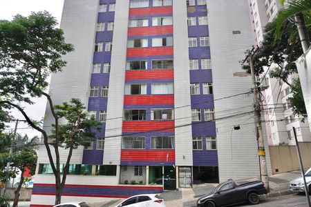 Apartamento à venda com 93m², 3 quartos e 2 vagas Apartamento à venda com 93m², 3 quartos e 2 vagasFachada do Prédio