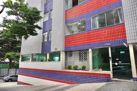 Apartamento à venda com 93m², 3 quartos e 2 vagas Apartamento à venda com 93m², 3 quartos e 2 vagasFachada do Prédio