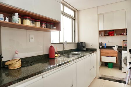 Apartamento à venda com 93m², 3 quartos e 2 vagas Apartamento à venda com 93m², 3 quartos e 2 vagasCozinha