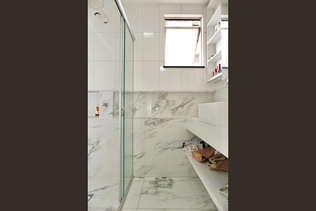 Apartamento à venda com 93m², 3 quartos e 2 vagas Apartamento à venda com 93m², 3 quartos e 2 vagasSuíte - banheiro