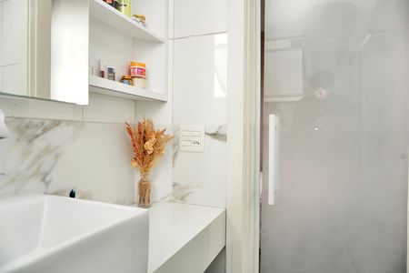 Apartamento à venda com 93m², 3 quartos e 2 vagas Apartamento à venda com 93m², 3 quartos e 2 vagasSuíte - banheiro