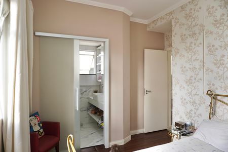 Apartamento à venda com 93m², 3 quartos e 2 vagas Apartamento à venda com 93m², 3 quartos e 2 vagasSuíte