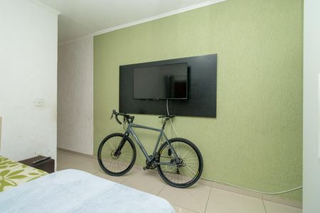 Casa à venda com 160m², 4 quartos e 2 vagas Casa à venda com 160m², 4 quartos e 2 vagasQuarto