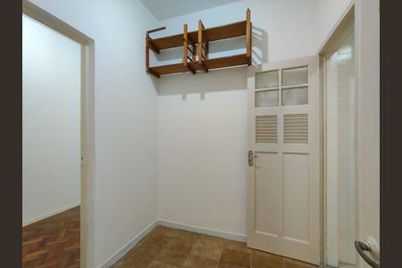 Apartamento à venda com 100m², 3 quartos e sem vaga Apartamento à venda com 100m², 3 quartos e sem vagaQuarto de Serviço