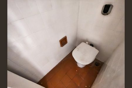 Apartamento à venda com 100m², 3 quartos e sem vaga Apartamento à venda com 100m², 3 quartos e sem vagaBanheiro de serviço