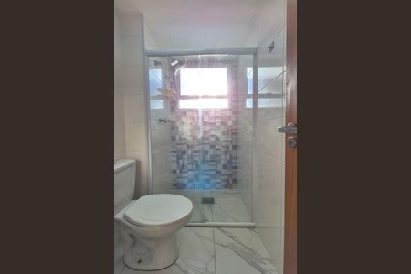 Apartamento à venda com 55m², 2 quartos e 1 vaga Apartamento à venda com 55m², 2 quartos e 1 vagaBanheiro
