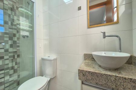 Apartamento à venda com 55m², 2 quartos e 1 vaga Apartamento à venda com 55m², 2 quartos e 1 vagaBanheiro da Suíte