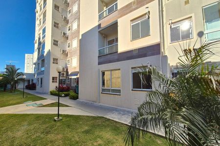 Apartamento à venda com 55m², 2 quartos e 1 vaga Apartamento à venda com 55m², 2 quartos e 1 vagaFachada do Bloco