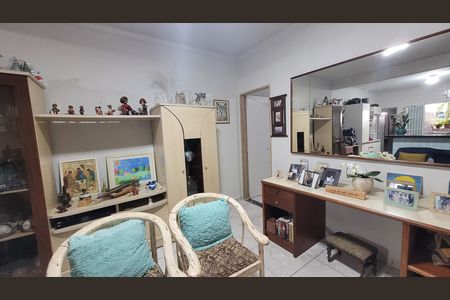 Sala de casa para alugar com 1 quarto, 60m² em Jardim Itapua, Itaquaquecetuba
