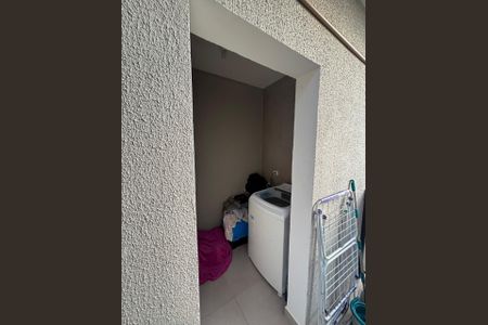 Área de Serviço de casa para alugar com 2 quartos, 30m² em Chácara Holiday, Itaquaquecetuba