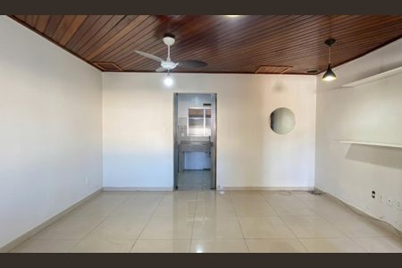 Casa para alugar com 115m², 2 quartos e 2 vagasQuarto 1