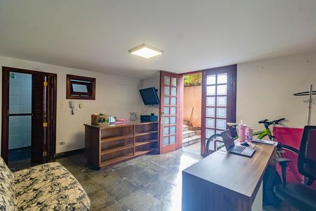 Casa à venda com 4 quartos, 240m² em Planalto Paulista, São Paulo