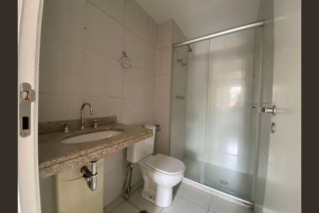 Apartamento para alugar com 70m², 3 quartos e 1 vaga Apartamento para alugar com 70m², 3 quartos e 1 vagaBanheiro