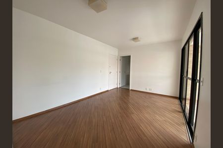 Sala de apartamento à venda com 3 quartos, 70m² em Cidade São Francisco, São Paulo