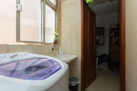 Área de serviço de apartamento para alugar com 2 quartos, 75m² em Petrópolis, Porto Alegre