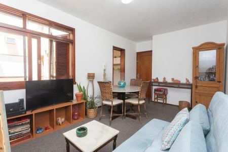Sala de apartamento para alugar com 2 quartos, 75m² em Petrópolis, Porto Alegre