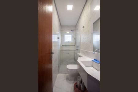 Casa à venda com 120m², 3 quartos e 2 vagas Casa à venda com 120m², 3 quartos e 2 vagasBanheiro Social