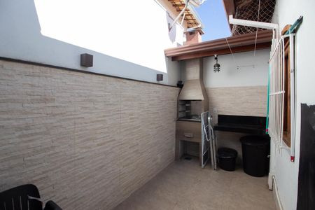 Casa à venda com 120m², 3 quartos e 2 vagas Casa à venda com 120m², 3 quartos e 2 vagasEspaço Gourmet