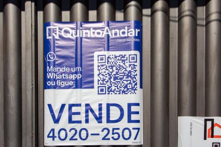Casa à venda com 120m², 3 quartos e 2 vagas Casa à venda com 120m², 3 quartos e 2 vagasPlaquinha Instalada