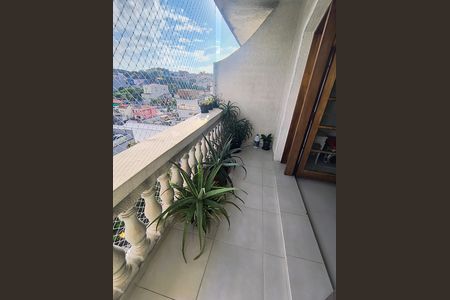 Apartamento à venda com 119m², 3 quartos e 2 vagas Apartamento à venda com 119m², 3 quartos e 2 vagasVaranda
