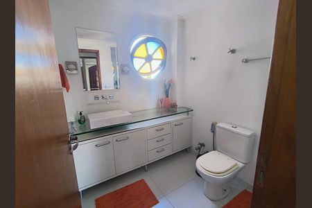Apartamento à venda com 119m², 3 quartos e 2 vagas Apartamento à venda com 119m², 3 quartos e 2 vagasBanheiro