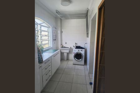 Apartamento à venda com 119m², 3 quartos e 2 vagas Apartamento à venda com 119m², 3 quartos e 2 vagasÁrea de Serviço