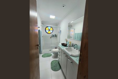 Apartamento à venda com 119m², 3 quartos e 2 vagas Apartamento à venda com 119m², 3 quartos e 2 vagasBanheiro