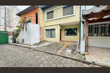 Casa para alugar com 150m², 4 quartos e 2 vagas