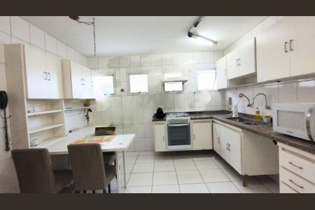 Apartamento à venda com 158m², 4 quartos e 3 vagas