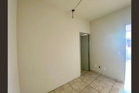 Casa para alugar com 75m², 2 quartos e 1 vagaSala