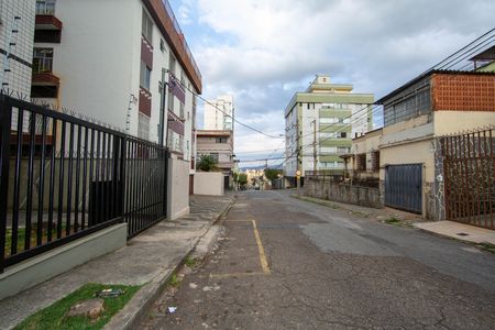 Apartamento à venda com 105m², 3 quartos e 2 vagasRUA