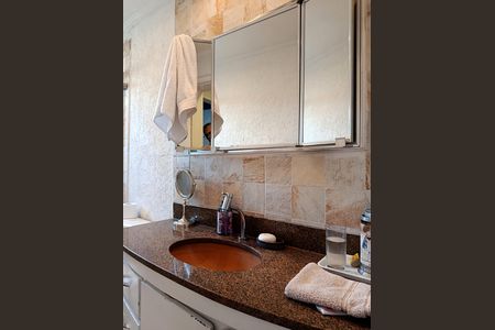 Apartamento à venda com 68m², 2 quartos e 1 vagaBanheiro social