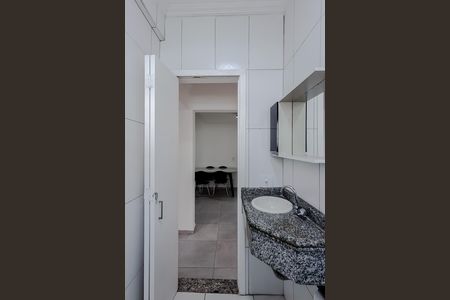 Apartamento para alugar com 80m², 3 quartos e sem vaga Apartamento para alugar com 80m², 3 quartos e sem vagaBanheiro