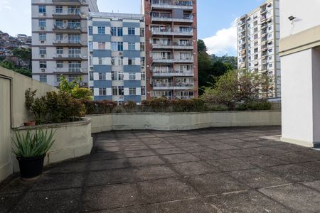 Apartamento à venda com 42m², 1 quarto e 1 vaga