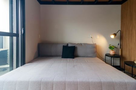 Studio de kitnet/studio à venda com 0 quarto, 25m² em Jardim das Acacias, São Paulo