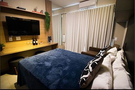 Sala / Quarto de kitnet/studio para alugar com 1 quarto, 30m² em Pompeia, São Paulo