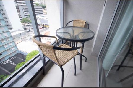 Varanda de kitnet/studio para alugar com 1 quarto, 30m² em Pompeia, São Paulo