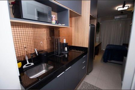 Cozinha de kitnet/studio para alugar com 1 quarto, 30m² em Pompeia, São Paulo