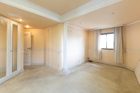 Apartamento à venda com 250m², 2 quartos e 3 vagas Apartamento à venda com 250m², 2 quartos e 3 vagasSuíte 2