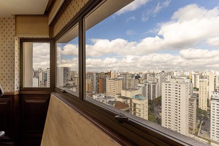 Apartamento à venda com 250m², 2 quartos e 3 vagas Apartamento à venda com 250m², 2 quartos e 3 vagasSala